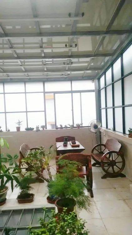 還在裝傳統(tǒng)陽光房？太傻了！如今大家都裝這個，美觀、環(huán)保還能賺錢！
