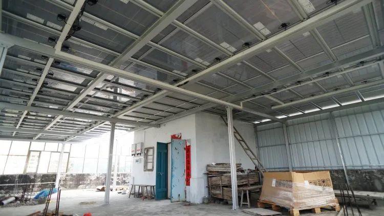 還在裝傳統(tǒng)陽光房？太傻了！如今大家都裝這個，美觀、環(huán)保還能賺錢！