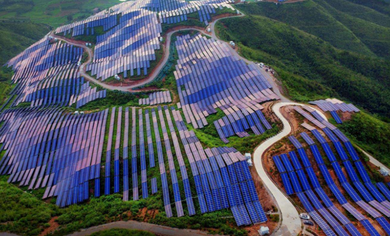 中國十三省最大光伏電站在這里！欽州康熙嶺的光伏電站能排上號(hào)了嗎？