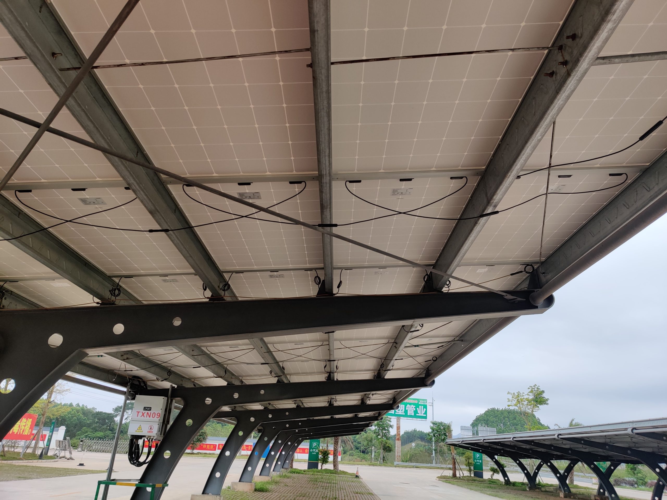 企業(yè)光伏發(fā)電經(jīng)濟(jì)效益分析及投資模式介紹